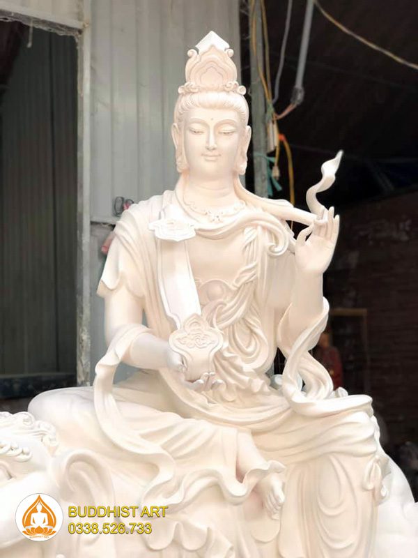 Tượng Văn Thù Sư Lợi Bồ Tát cưỡi sư tử